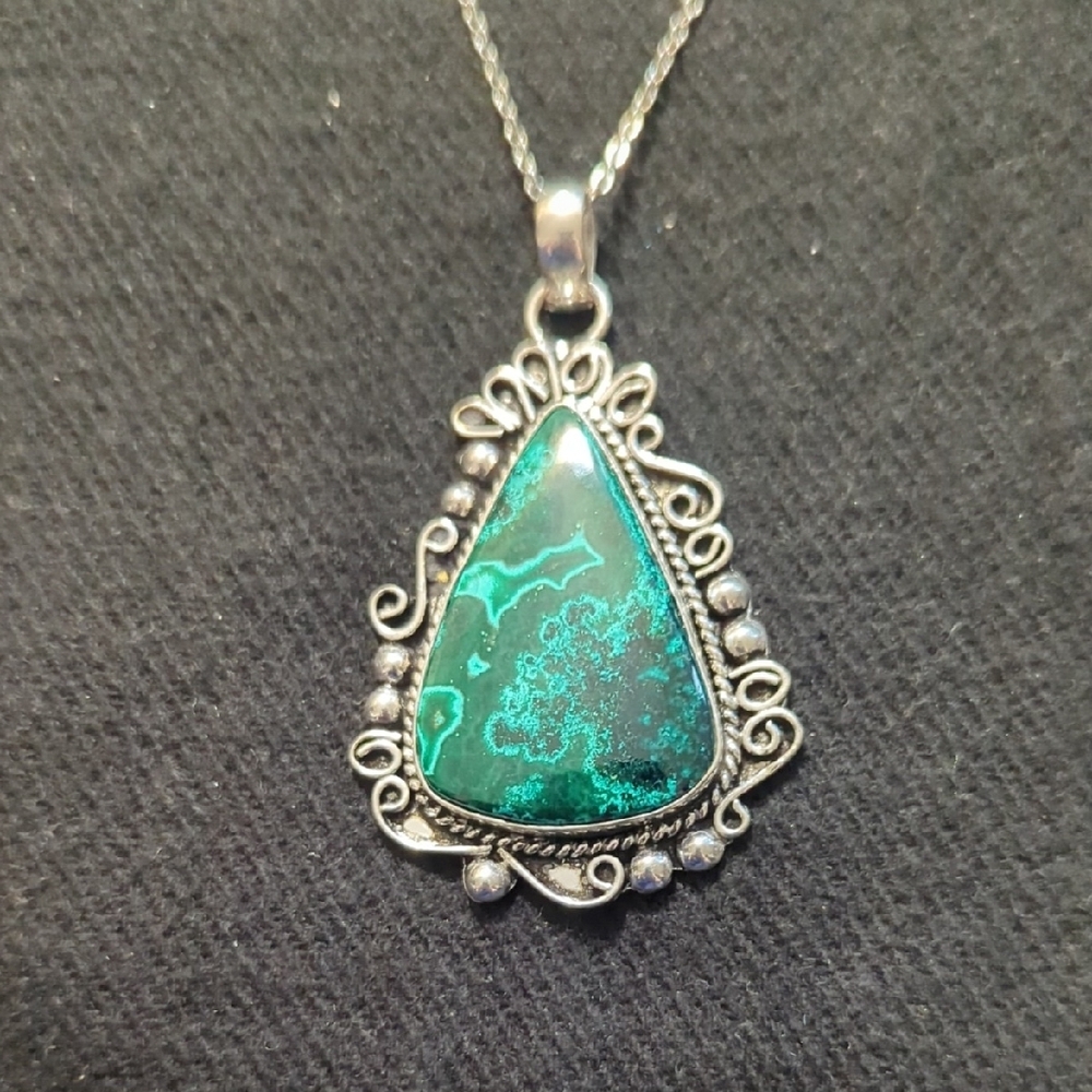 Silver Plated Green Malachite Gemstone Triangle Pendant Statement Necklace